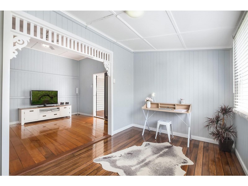 2A Jenkins Street, Newtown QLD 4350