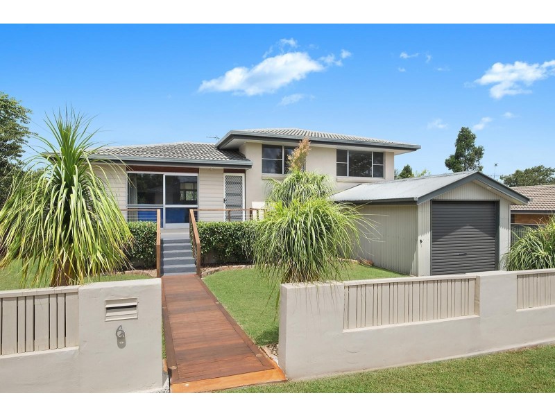 6 Raelyn Street, Centenary Heights QLD 4350