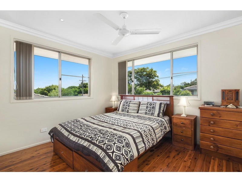 6 Raelyn Street, Centenary Heights QLD 4350