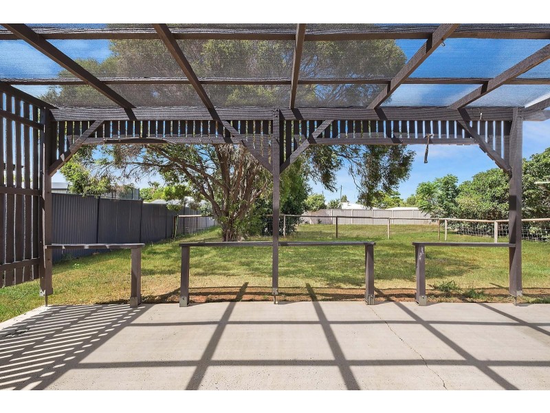 7 Russell Court, Wyreema QLD 4352