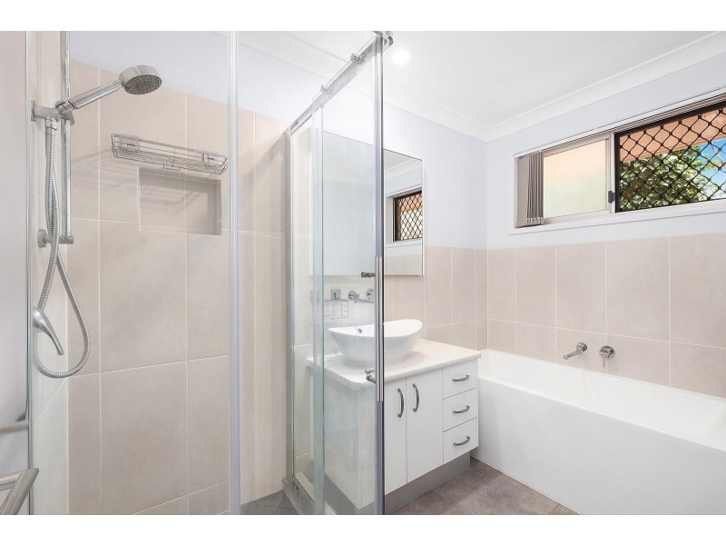 20 Hazel Street, Centenary Heights QLD 4350