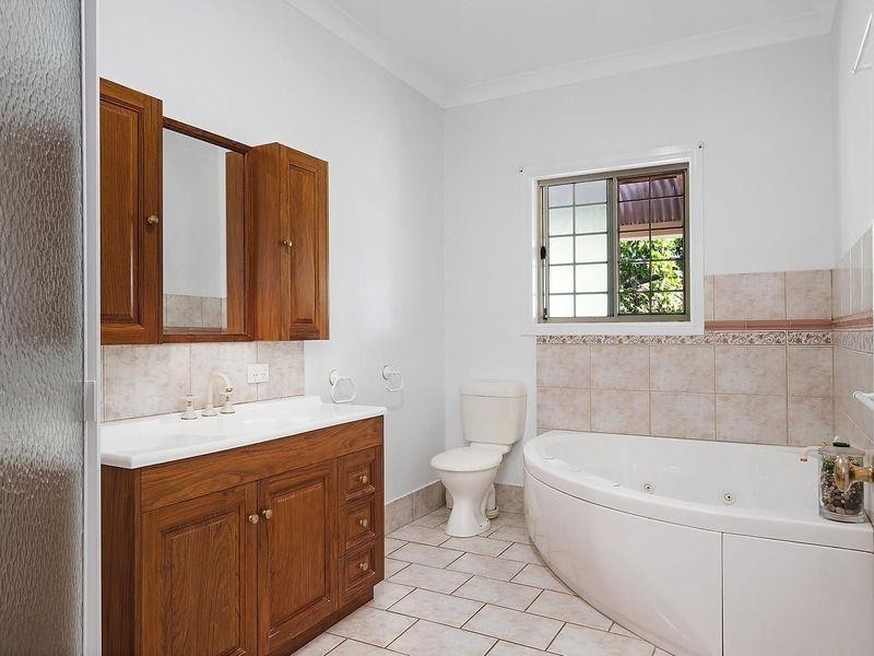 10 Tarranganda Court, Glenvale QLD 4350