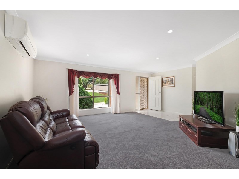 4 Sundowner Court, Highfields QLD 4352