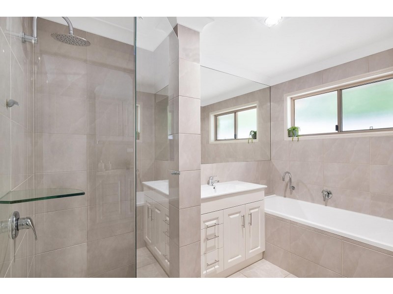 4 Sundowner Court, Highfields QLD 4352