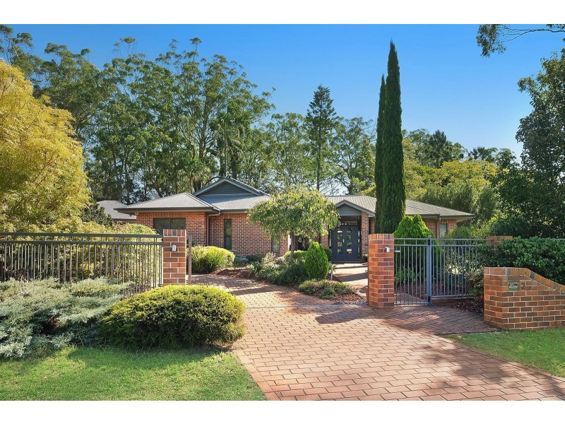 3 Kookaburra Court, Highfields QLD 4352
