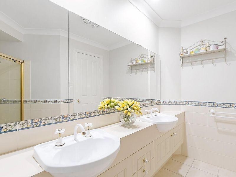 336 Hursley Road, Glenvale QLD 4350