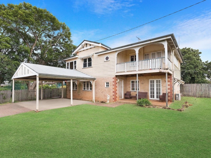 27 Holberton Street, Rockville QLD 4350