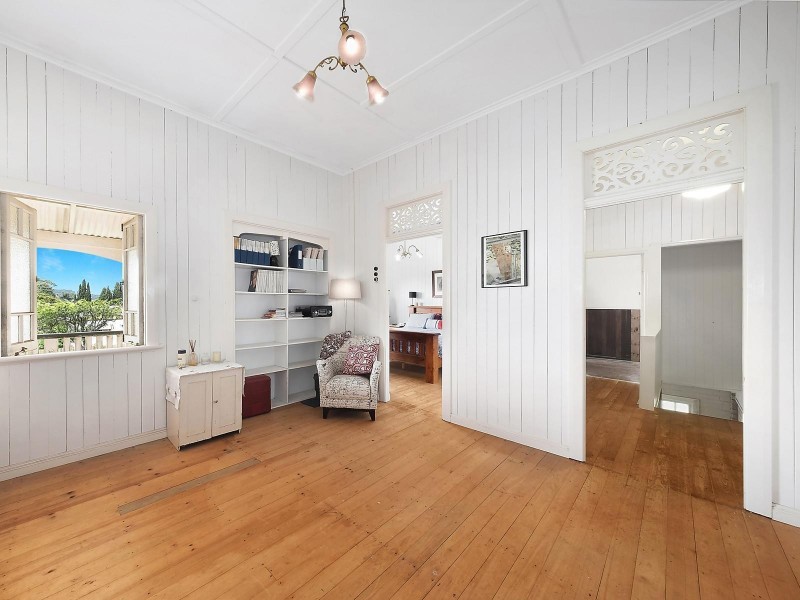 27 Holberton Street, Rockville QLD 4350