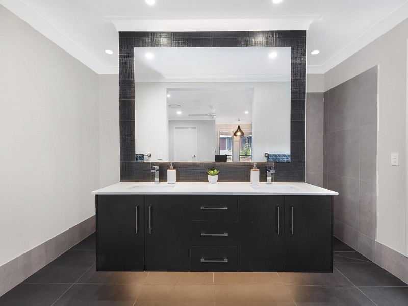 27 Hancock Circuit, Kleinton QLD 4352