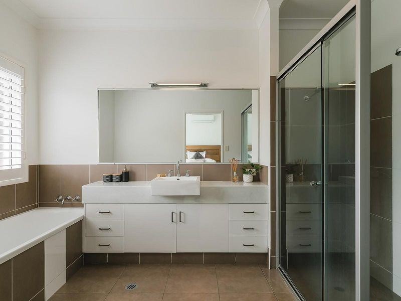 39 Kratzke Road, Highfields QLD 4352