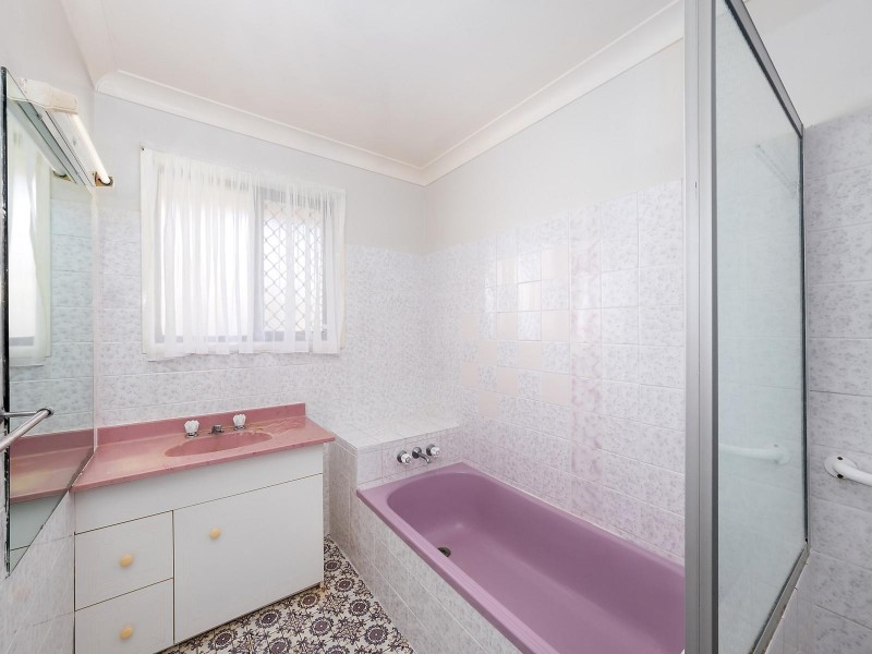 2 Dorothea Court, Harristown QLD 4350