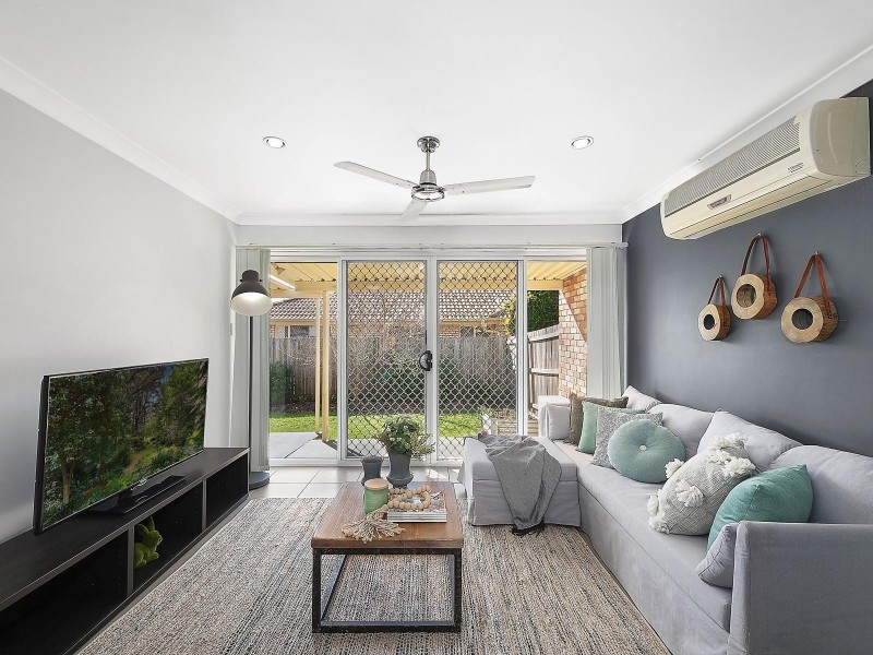 2/3 Wildcard Drive, Glenvale QLD 4350