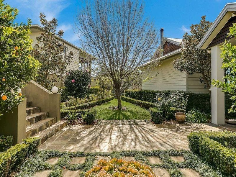 3 Rosewall Court, Mount Kynoch QLD 4350