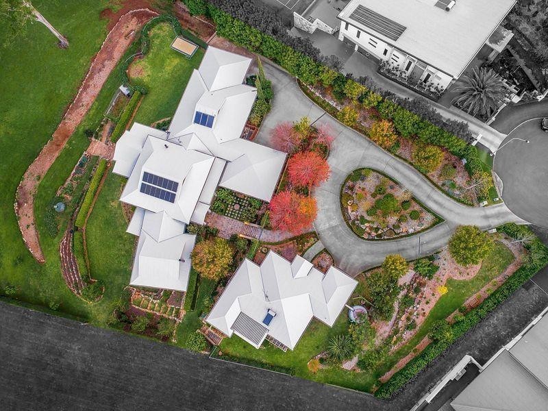 3 Rosewall Court, Mount Kynoch QLD 4350