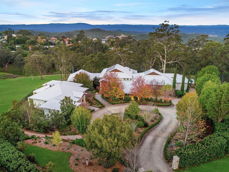 3 Rosewall Court, Mount Kynoch QLD 4350