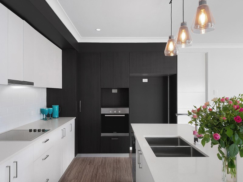 312 Hume Street, Centenary Heights QLD 4350