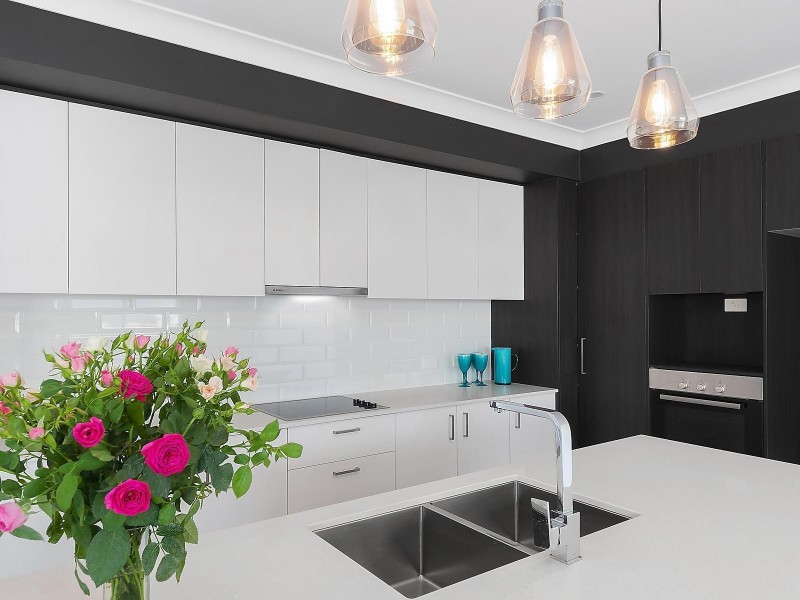 312 Hume Street, Centenary Heights QLD 4350