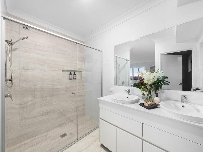 312 Hume Street, Centenary Heights QLD 4350