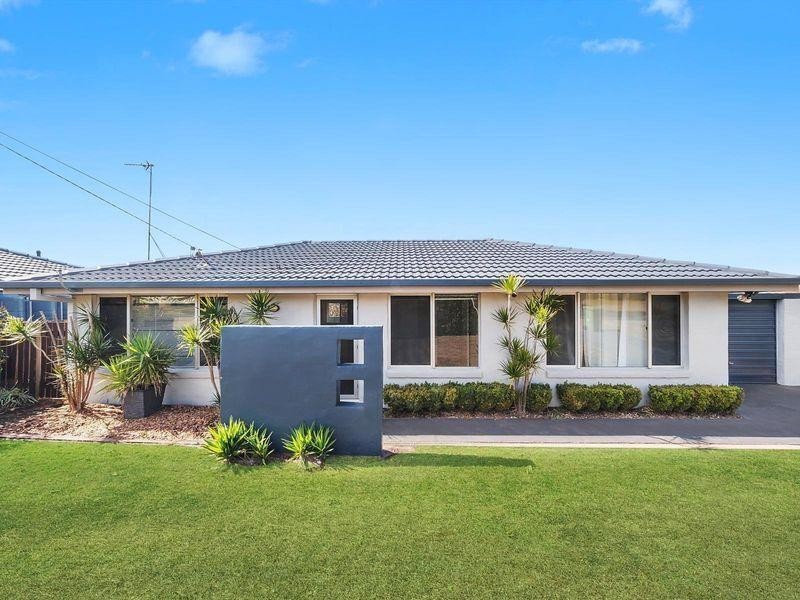 10 Claire Street, Centenary Heights QLD 4350