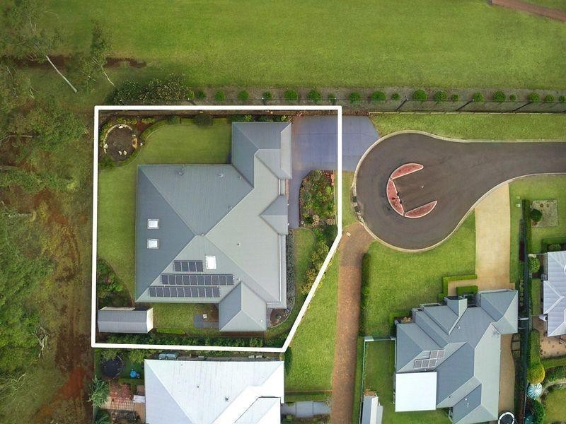 1 Montclair Close, Middle Ridge QLD 4350