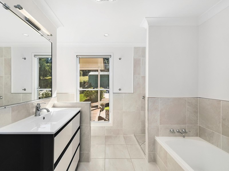 117 Happy Valley Road, Cabarlah QLD 4352