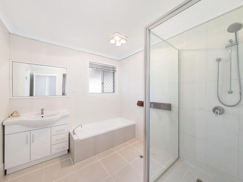 8 Rutkin Street, Kearneys Spring QLD 4350