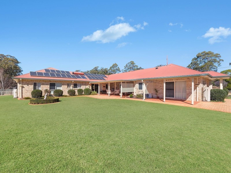 2 Tara Court, Highfields QLD 4352