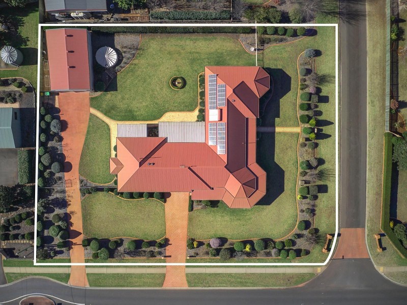 2 Tara Court, Highfields QLD 4352