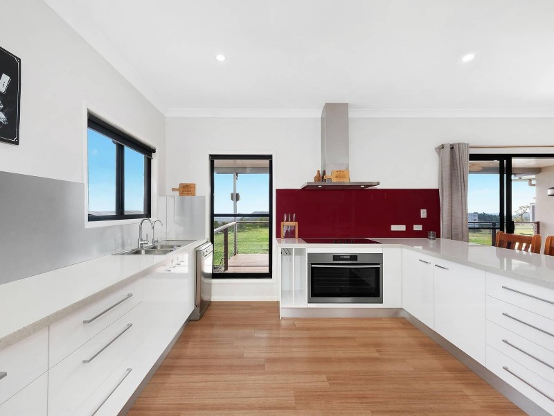 43 Hilltop Drive, Gowrie Junction QLD 4352