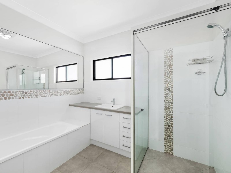 43 Hilltop Drive, Gowrie Junction QLD 4352