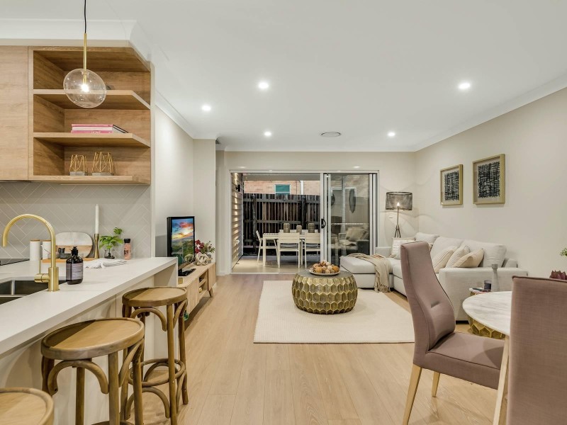 2/7 Hartman Street, Rangeville QLD 4350