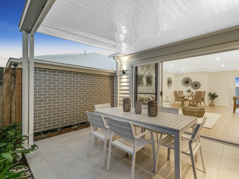 2/7 Hartman Street, Rangeville QLD 4350