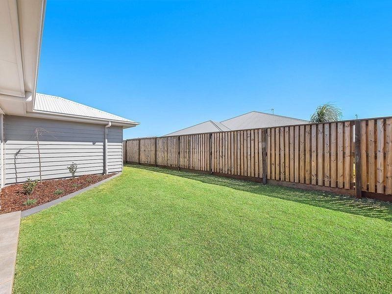 117 Cronin Road, Highfields QLD 4352