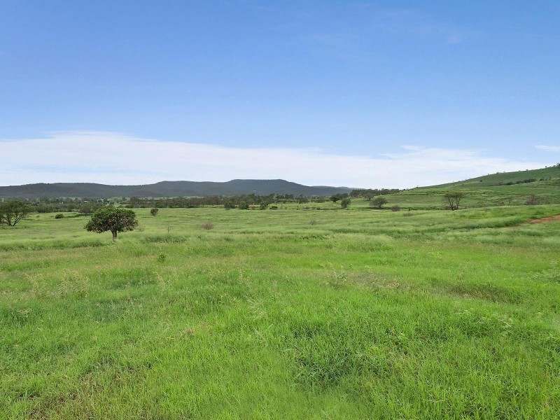 64 Laidley Creek West Road, Mulgowie QLD 4341