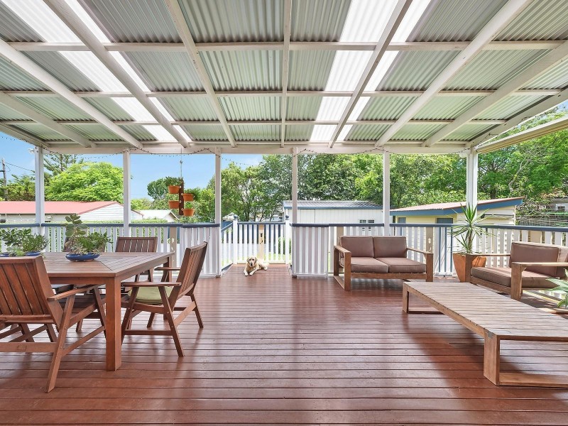 194 Campbell Street, Newtown QLD 4350