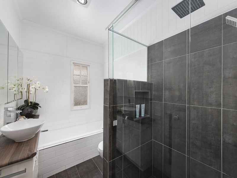 35 Moloney Street, North Toowoomba QLD 4350