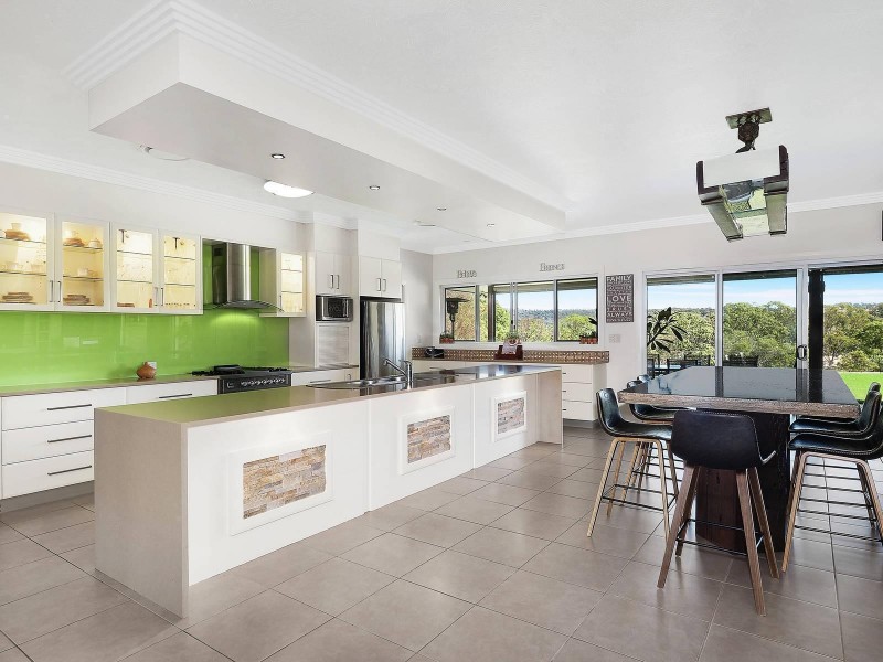 8 Claudia Court, Top Camp QLD 4350