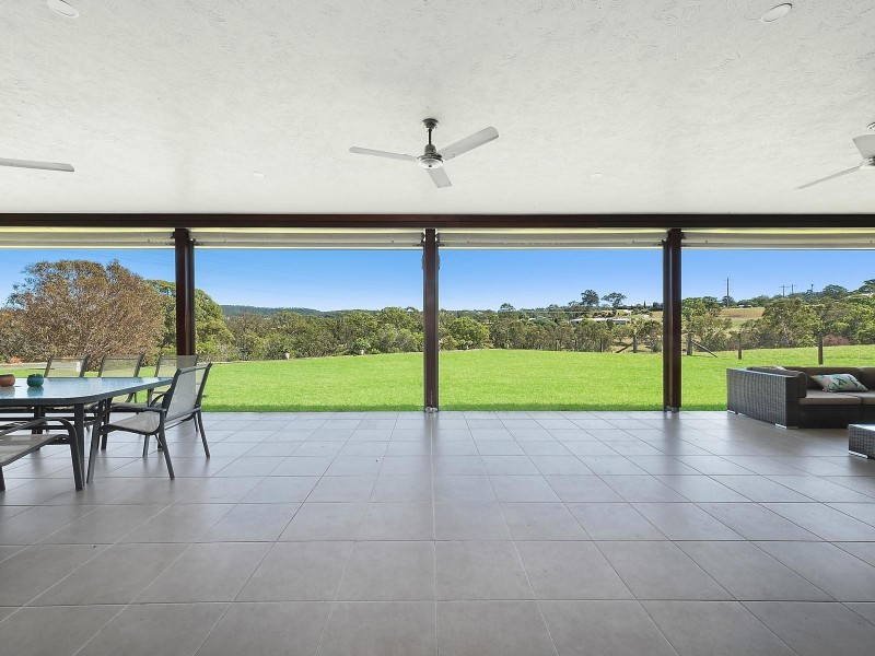 8 Claudia Court, Top Camp QLD 4350