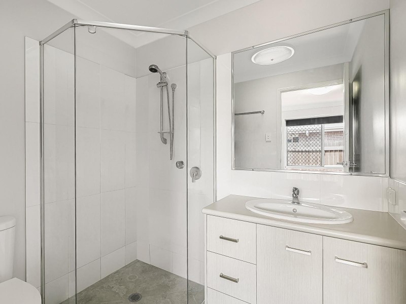 9 Chainey Court, Glenvale QLD 4350