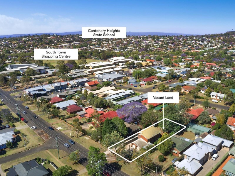 76 Ramsay Street, Centenary Heights QLD 4350