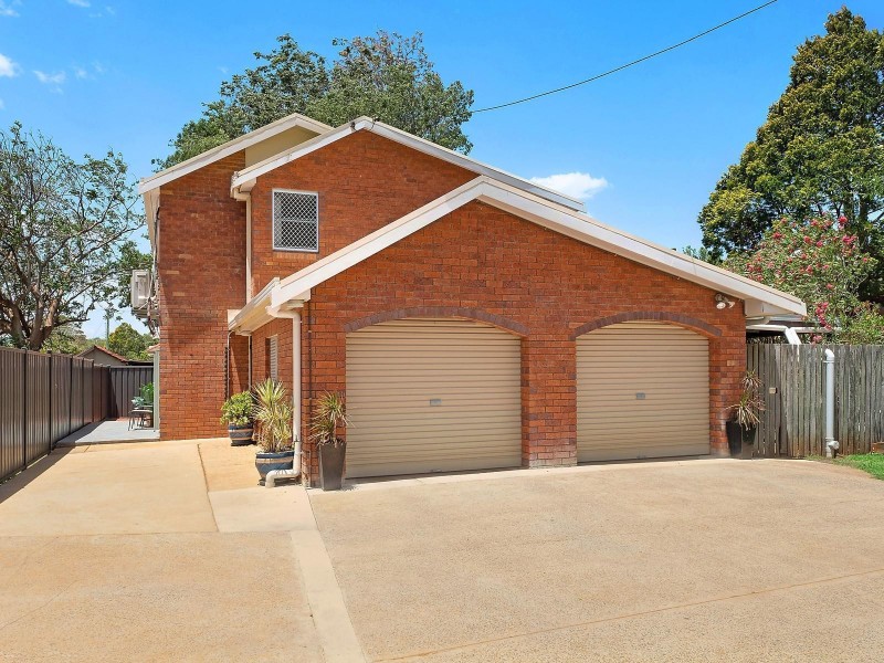 76 Ramsay Street, Centenary Heights QLD 4350