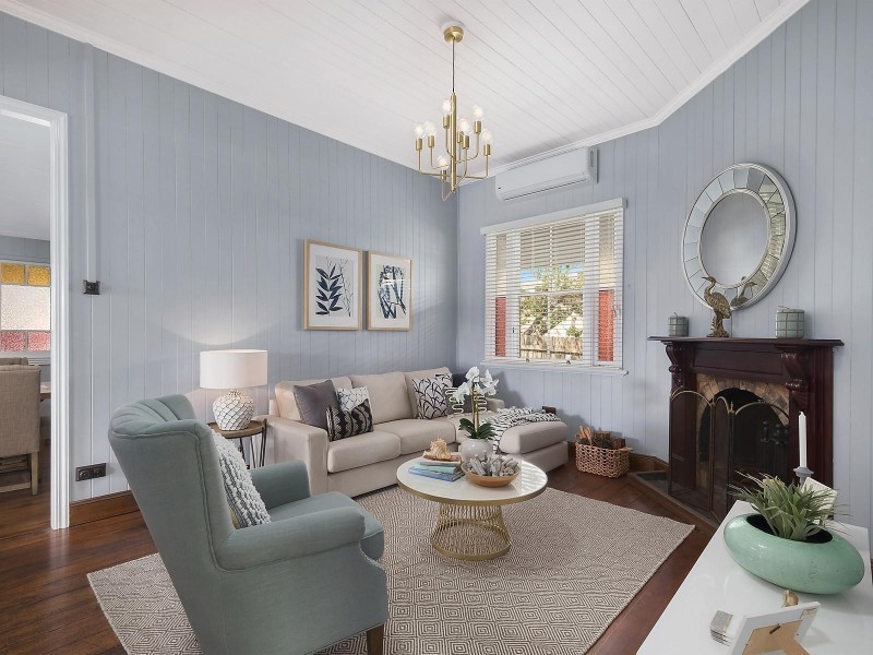 77 Bridge Street, Mount Lofty QLD 4350