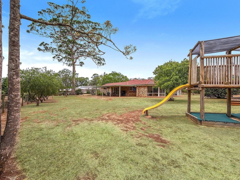 6 Tara Court, Highfields QLD 4352
