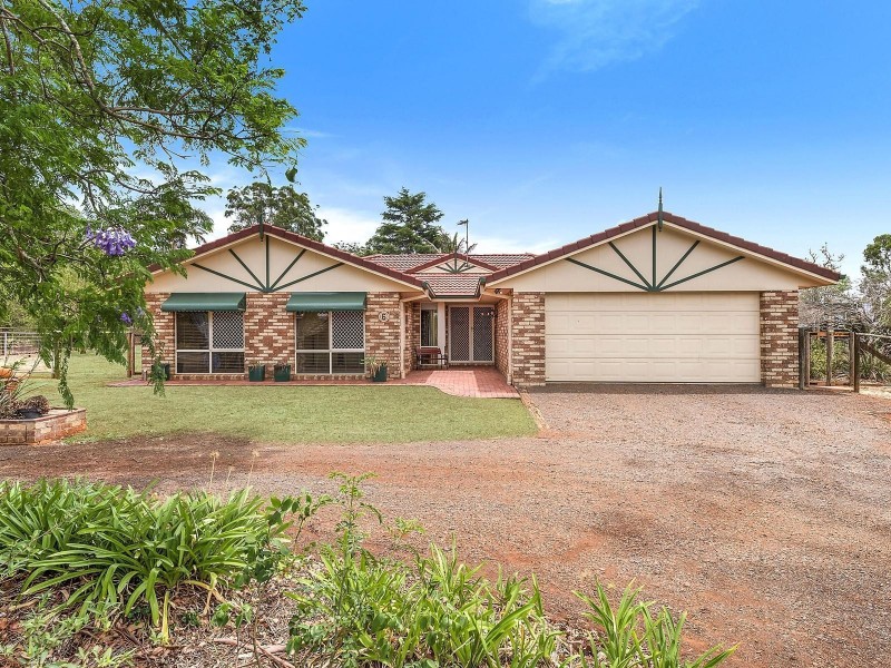 6 Tara Court, Highfields QLD 4352