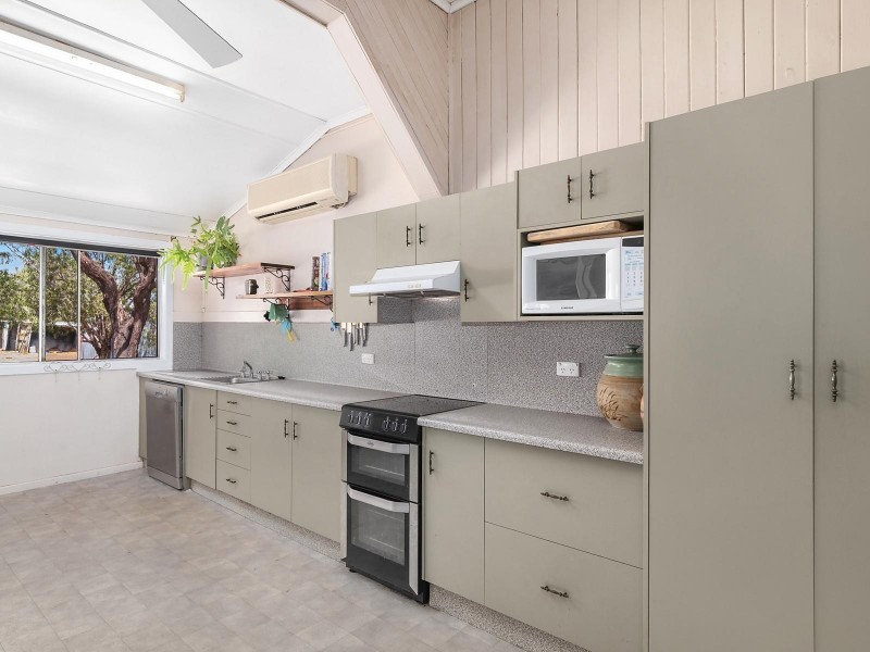 996 Surat Development Road, Surat QLD 4417