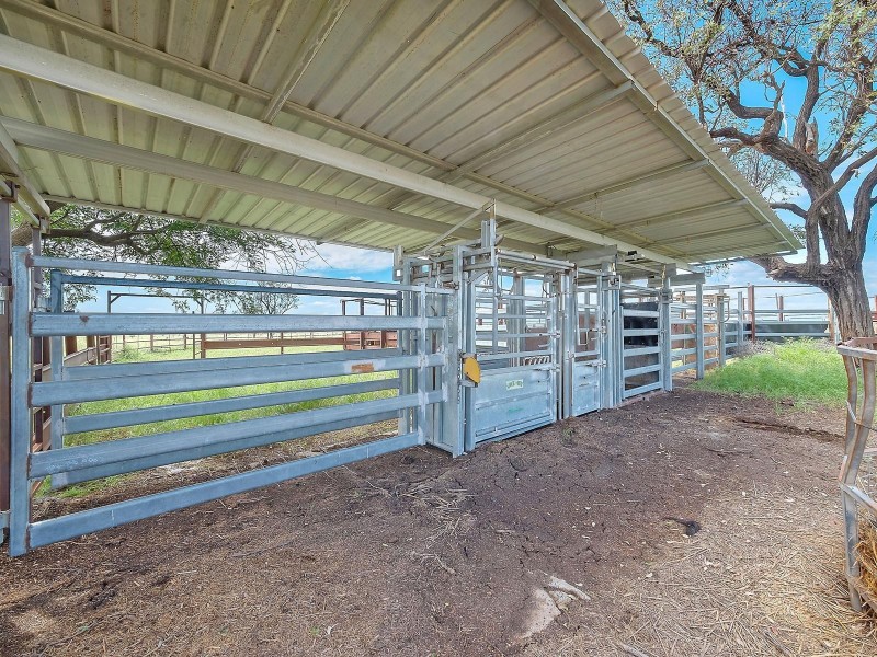 996 Surat Development Road, Surat QLD 4417