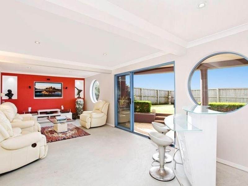 2 Gwinganna Avenue, Kiama NSW 2533