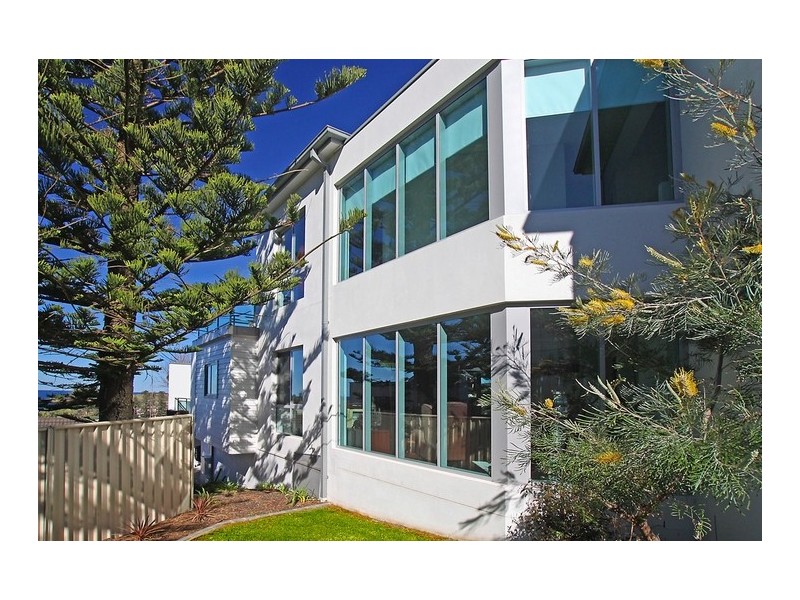 21 Pheasant Point Drive, Kiama NSW 2533