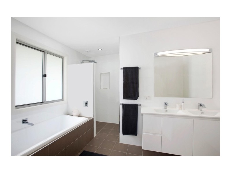 30 Tingira Crescent, Kiama NSW 2533