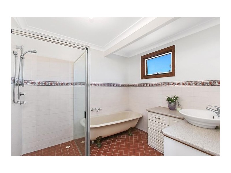 81 Barton Drive, Kiama Downs NSW 2533